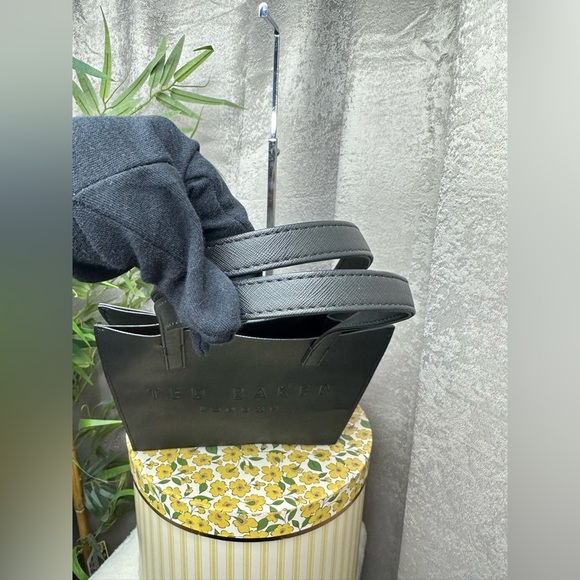 NEW Ted Baker London Black Seacon Small Crosshatch Icon Tote Bag - Picture 3 of 11